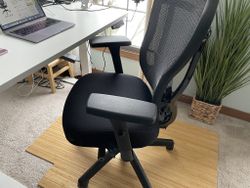 Snag a fantastic deal: $160 off Oak Hollow Furniture Valera Office Chair