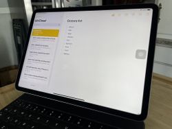 Collaborate with others in Notes on iOS 15 with new features!