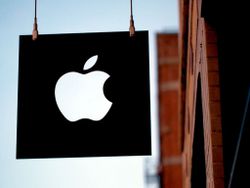 Apple's former top lawyer admits insider trading, could face jail
