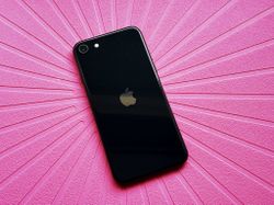 Analyst says Apple is increasing iPhone 13, slashing iPhone SE production