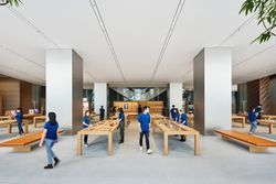 Apple Myeongdong now open in South Korea