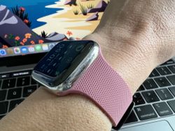 Review: [U] by UAG DOT Silicone Strap for Apple Watch is tough but fun