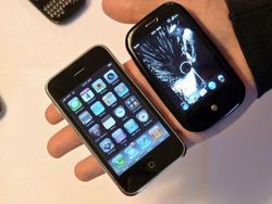 iPhone from a webOS User's Perspective, Smartphone Round Robin