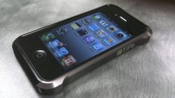 Vapor case for iPhone 4 give-away!