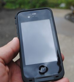 LifeProof case for the iPhone 4S review [giveaway]