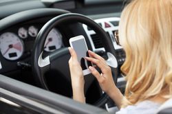 NTSB calls for nationwide ban on distracted driving