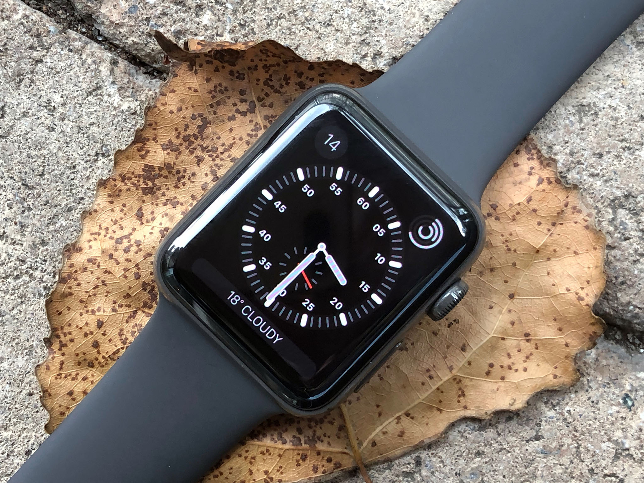 Apple 针对旧款 iPhone 向 Apple Watch Series 4 推送特殊更新