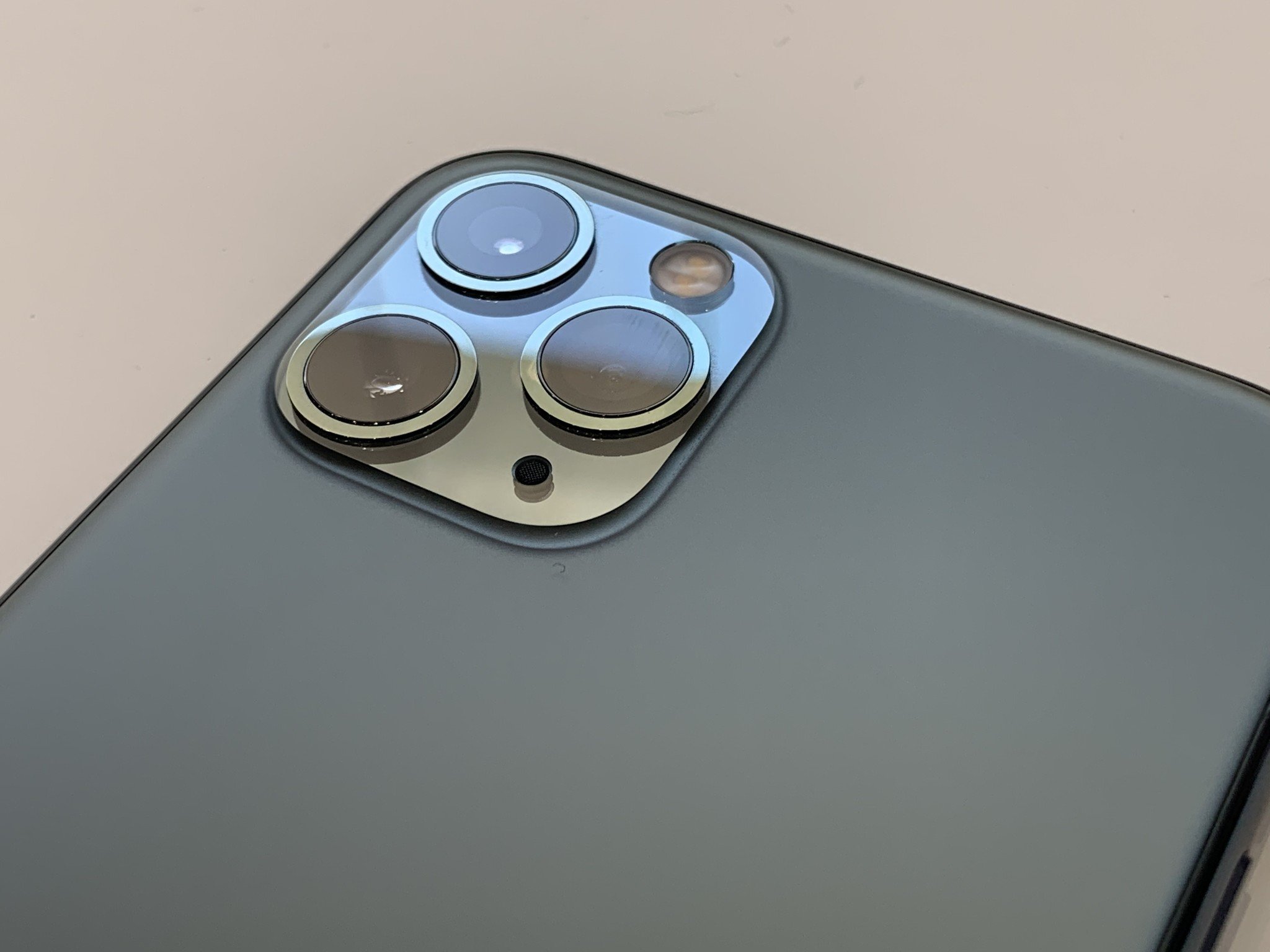 Apple’s iPhone 12 Pro Max aurait un capteur d’appareil photo plus grand et une stabilisation du décalage du capteur