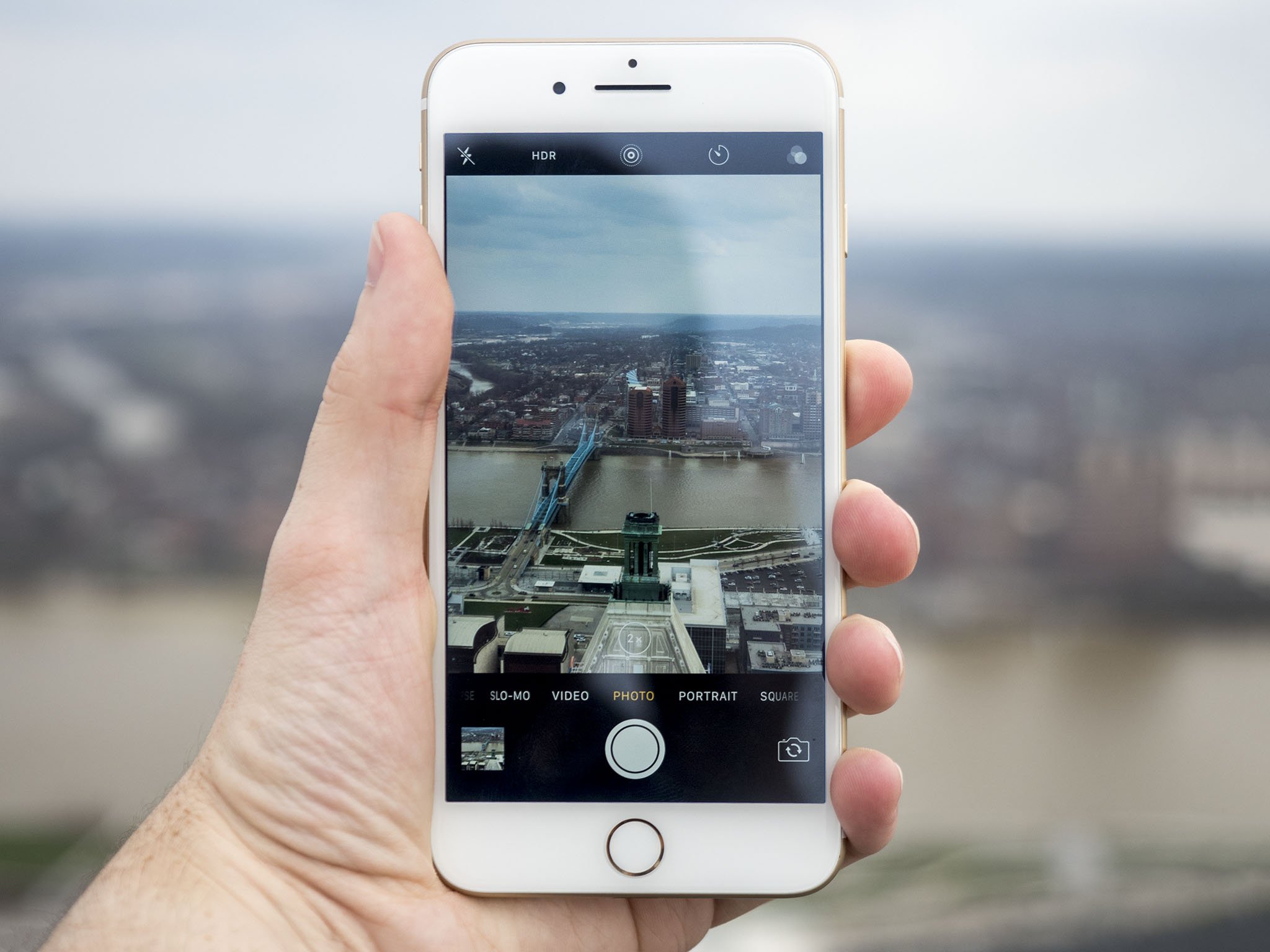 how to download camera pictures to iphone