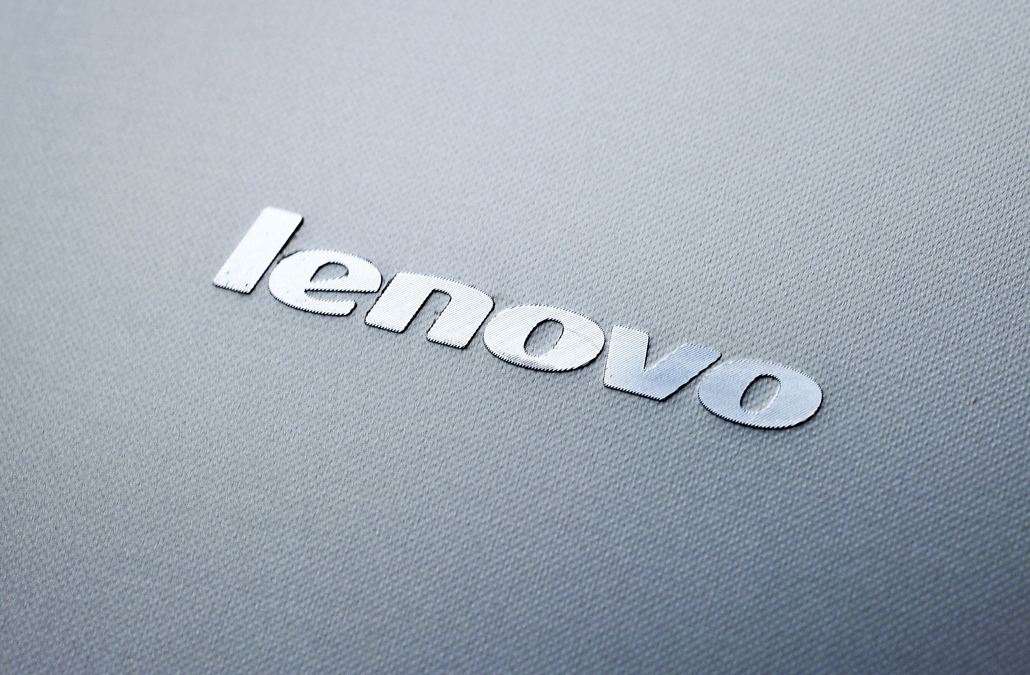 Lenovo once again reminds everyone why it's better to get a Mac