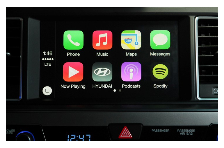 CarPlay is coming to the Hyundai Sonata in 2016, but you&#39;ll have to pay