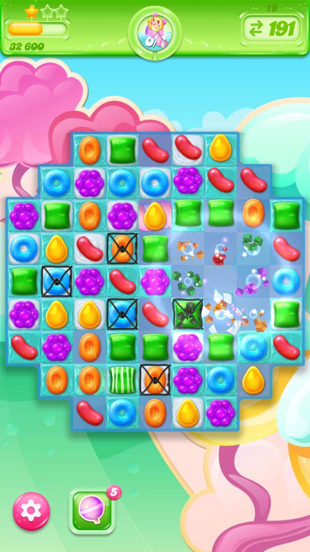 You can see part of a Puffler under the yellow candy in the middle of the third row.