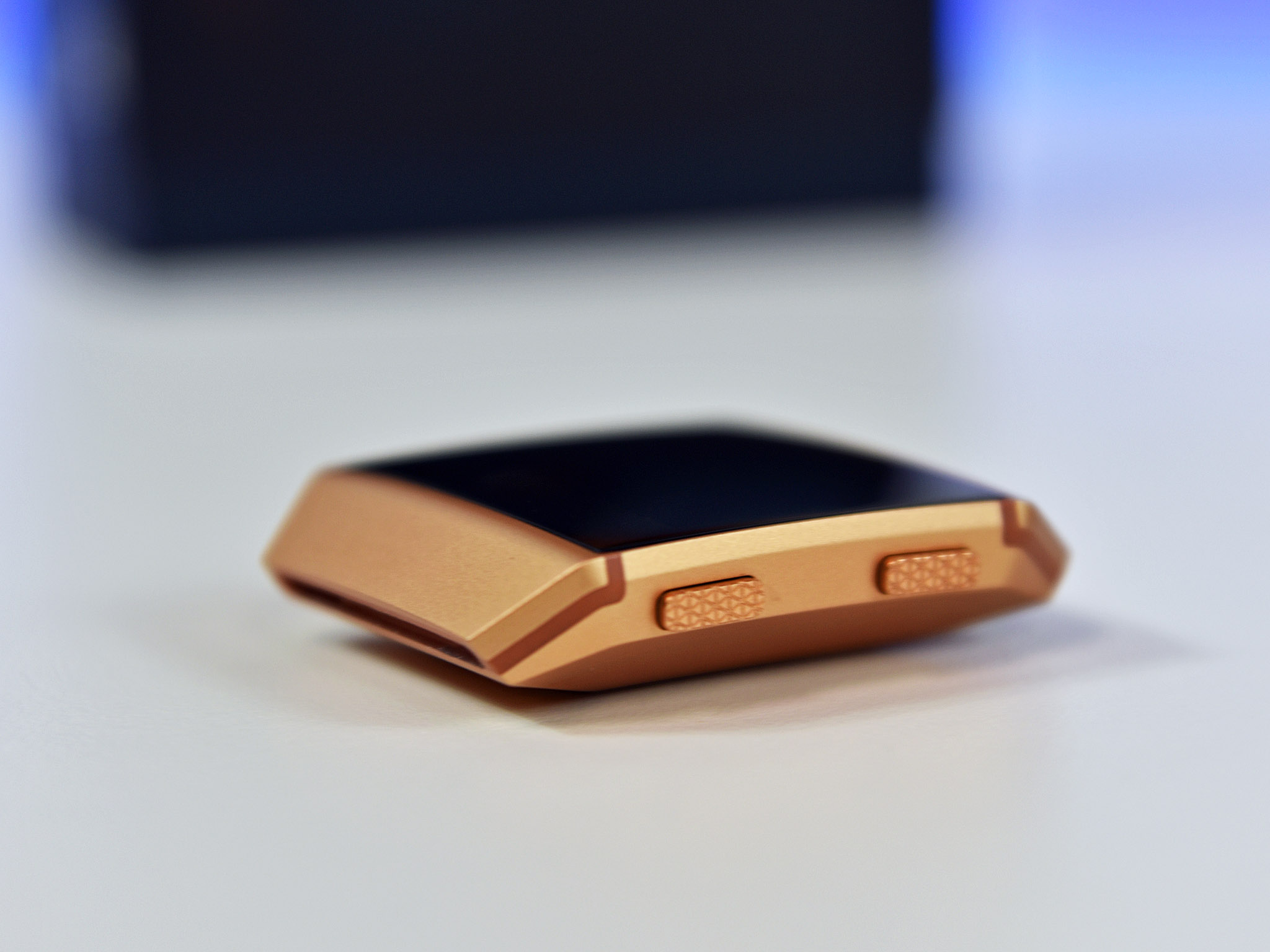 ionic band fitbit