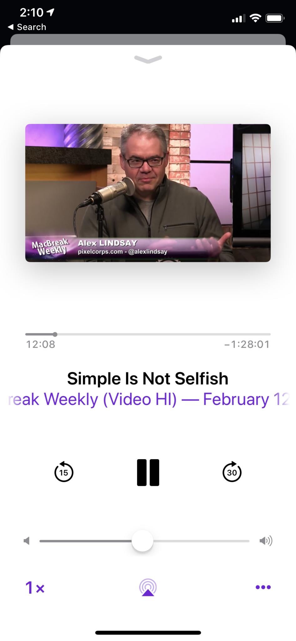 Watching MacBreak Weekly in Apple Podcasts on iPhone