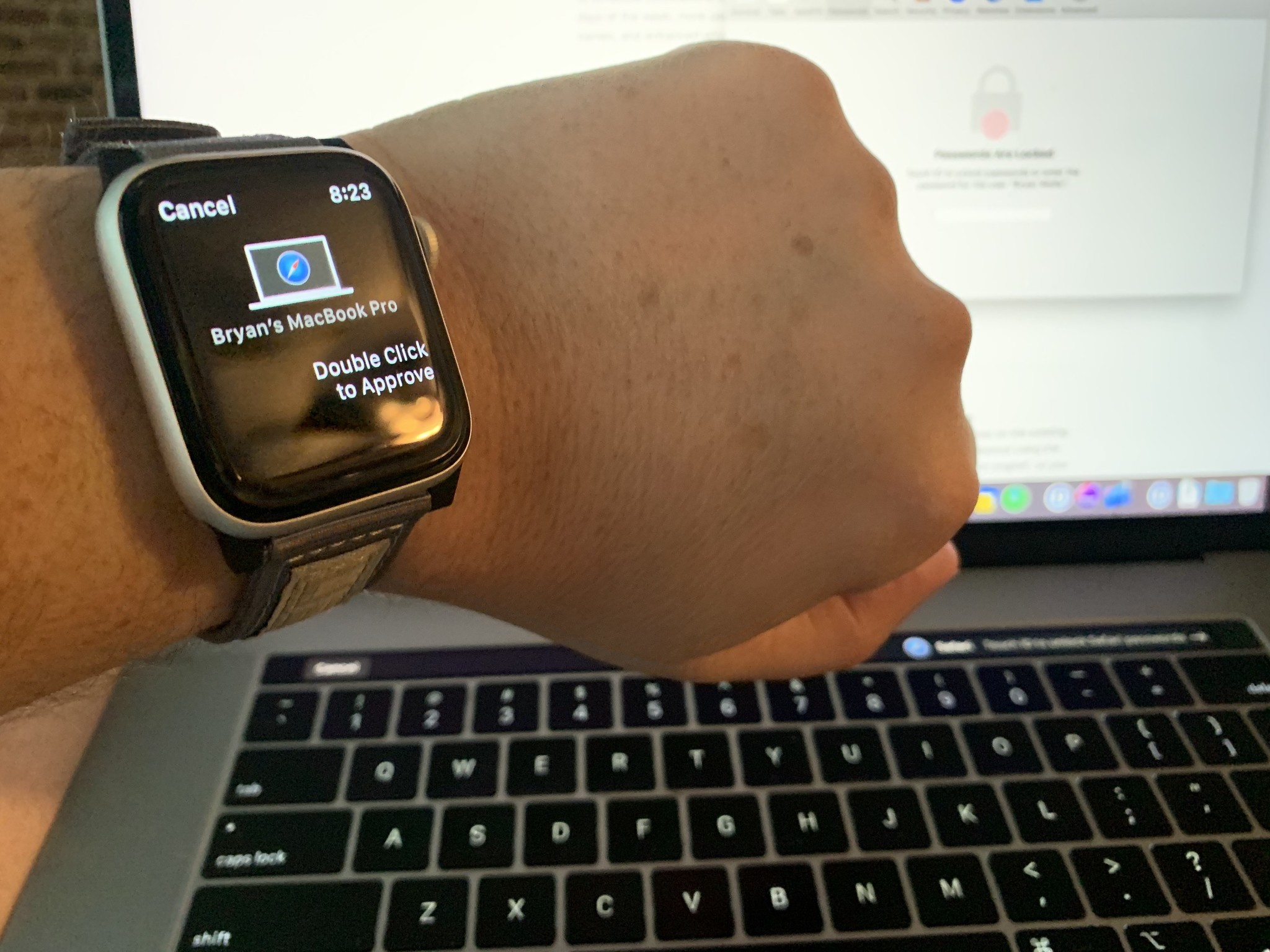 how to unlock my macbook pro with my apple watch