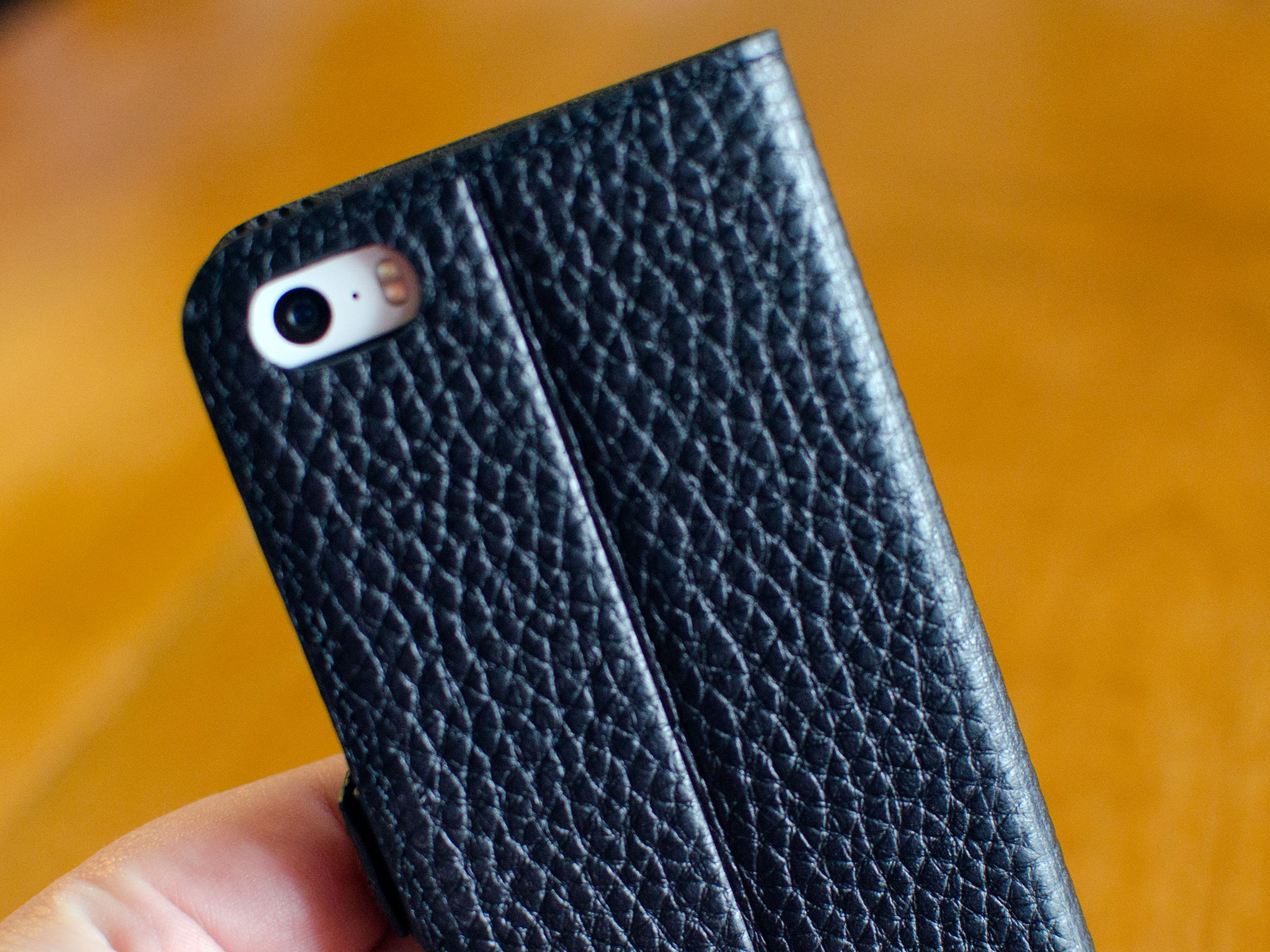 Story Leather Genuine Side Flip Wallet Case for iPhone 5 and iPhone 5s review