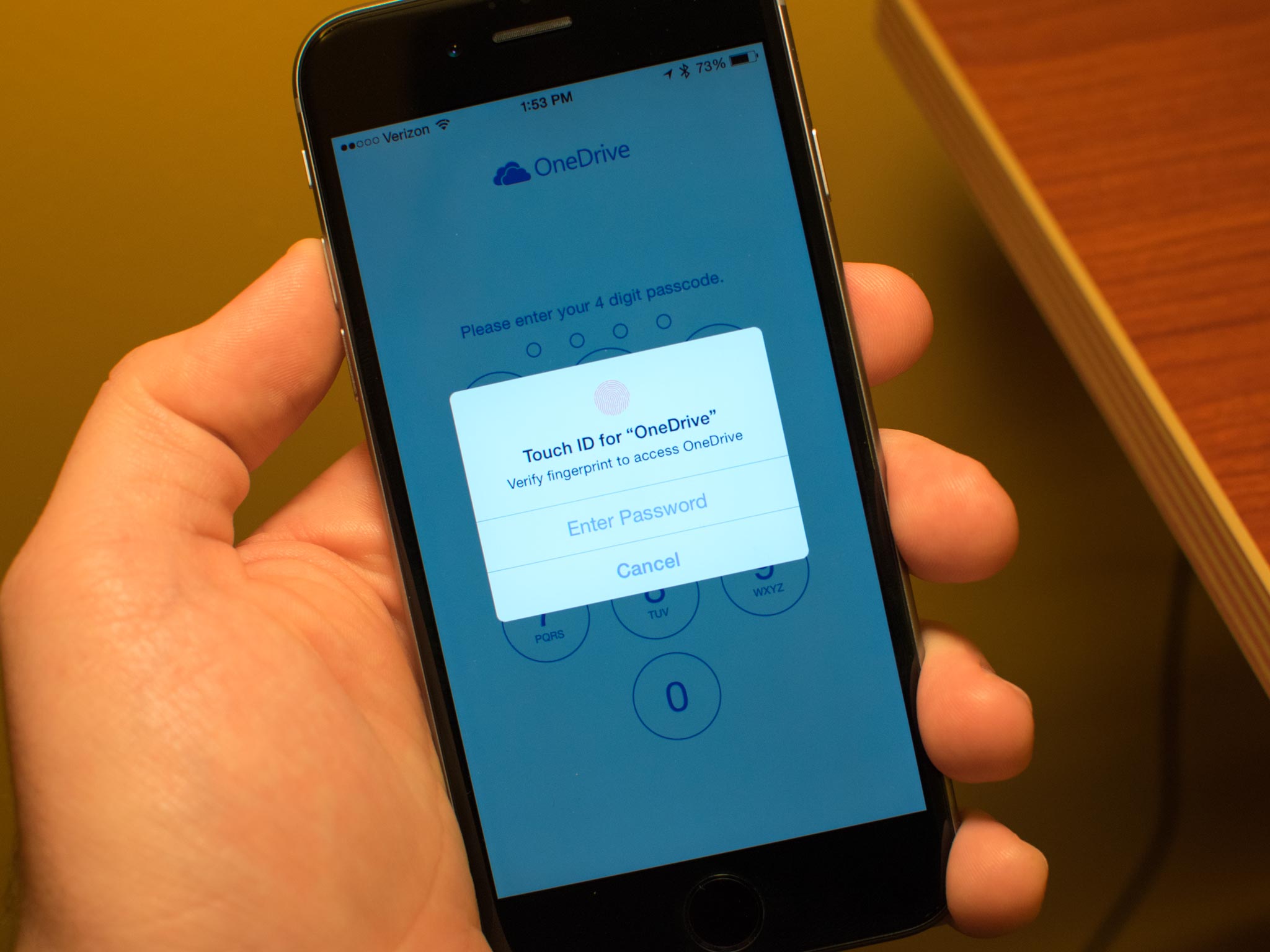 Microsoft OneDrive Touch ID, iPhone 6 and 6 plus support