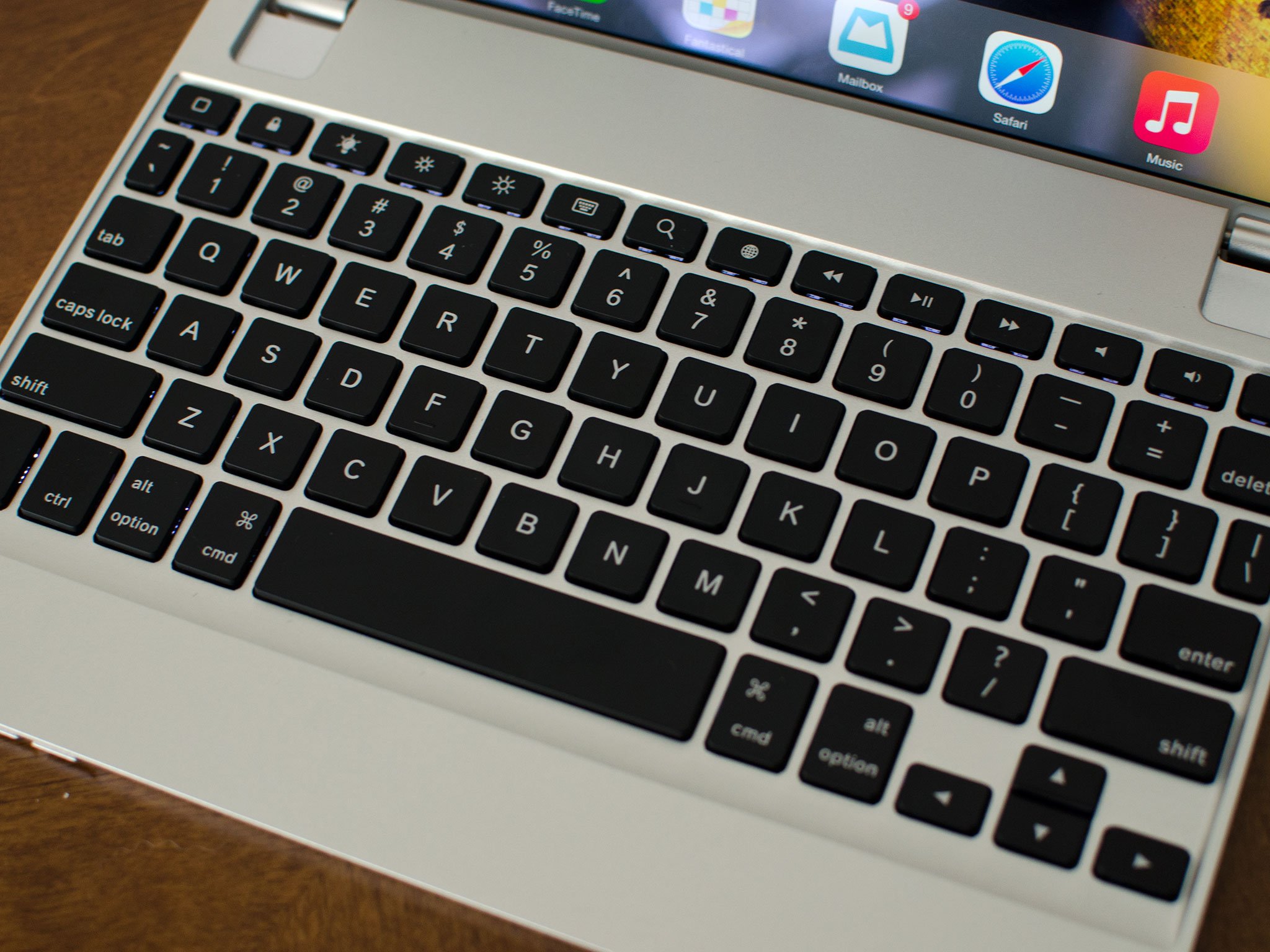 BrydgeAir keyboard for iPad Air 2 review
