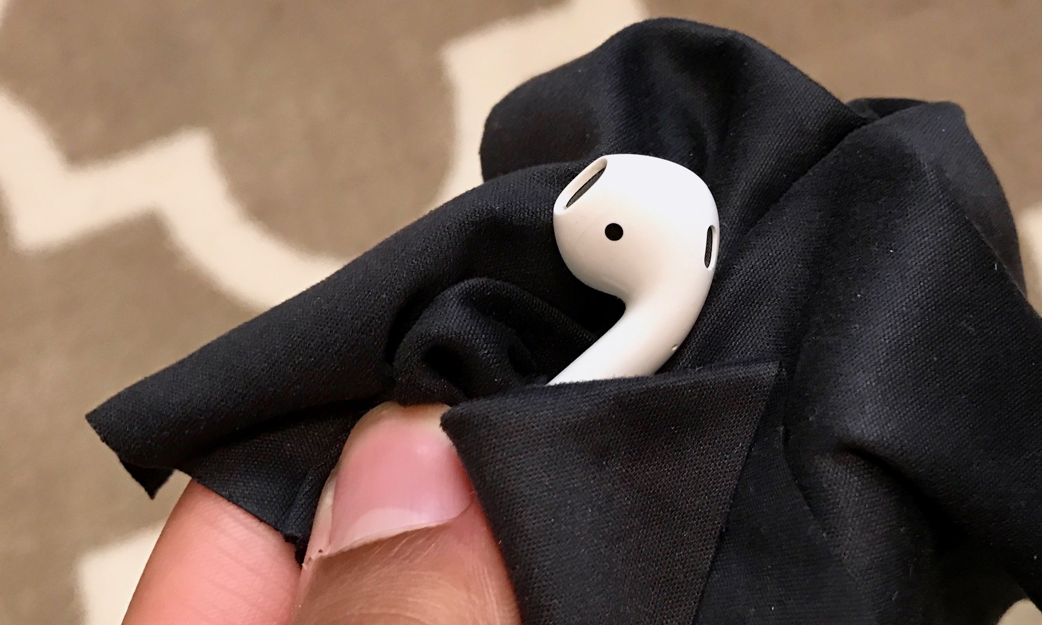 Cleaning your AirPods