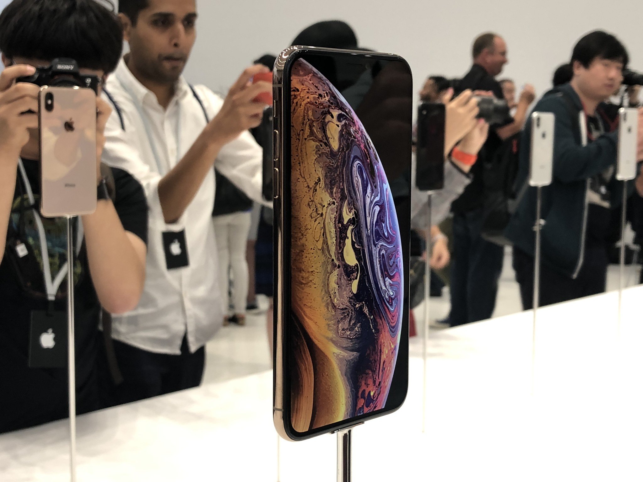 which iphone xs max color should i get