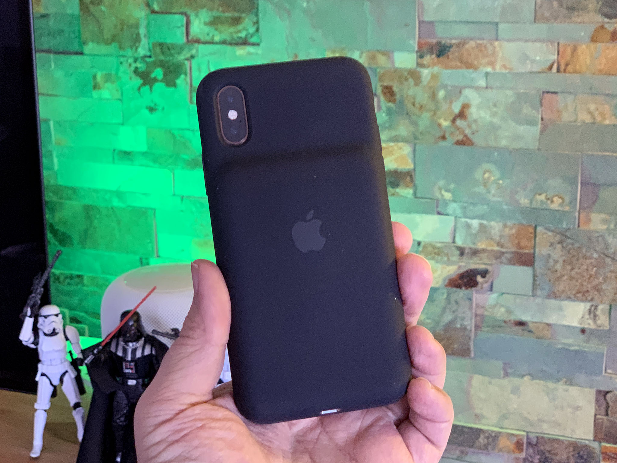 Black iPhone XS Smart Battery Case, view from the back