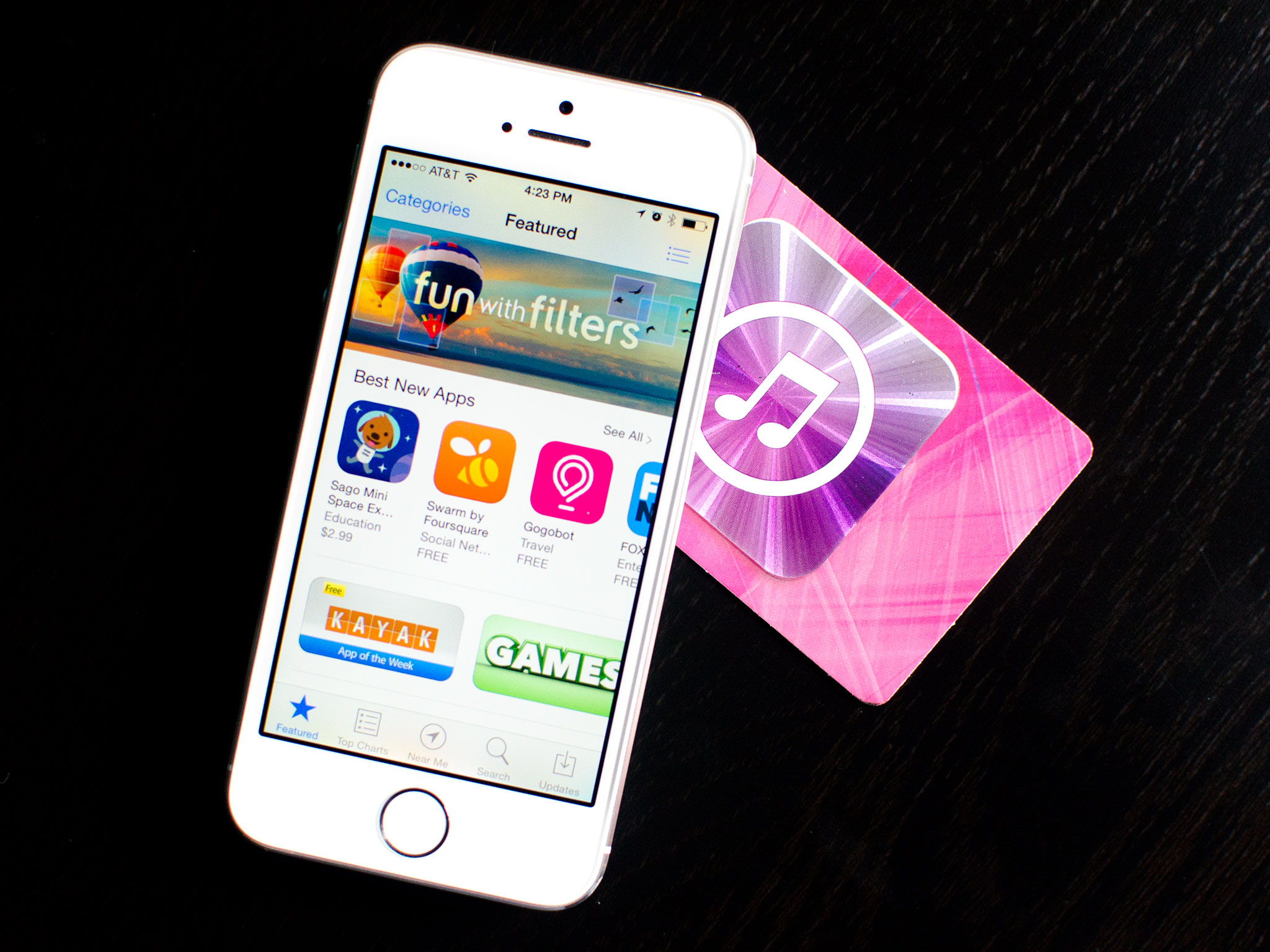 How to redeem gift cards and app promo codes straight from your iPhone and iPad
