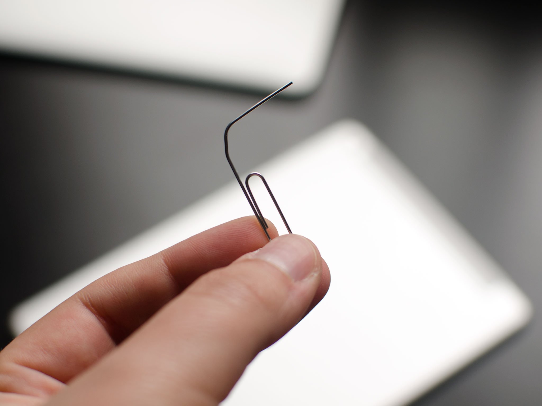 How to remove the SIM card in an iPhone or iPad