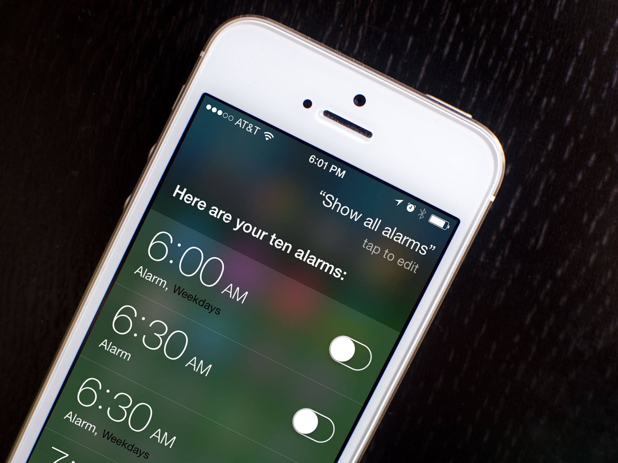 How to show all current alarms with Siri