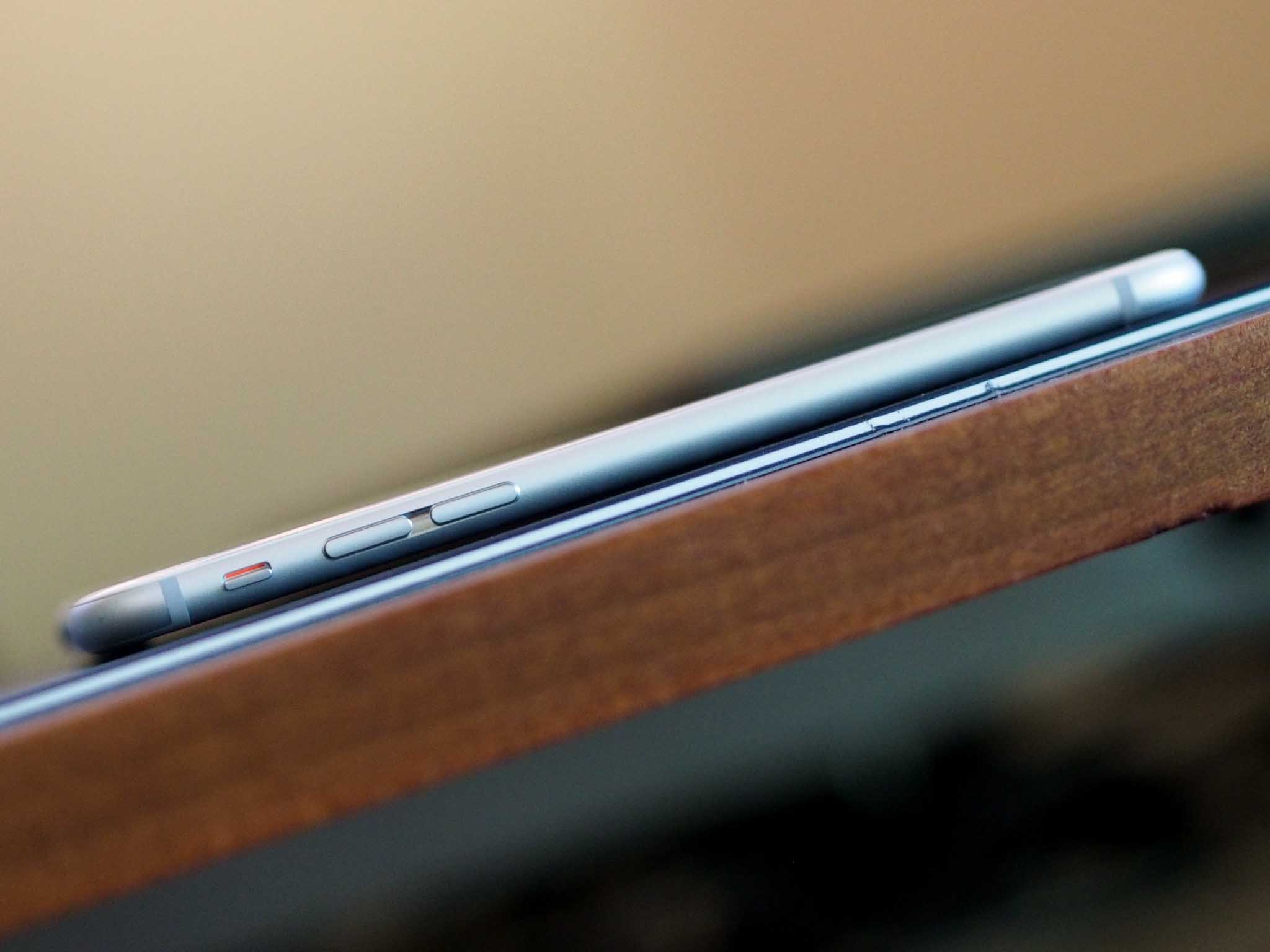 This is an iPhone 6 that hasn&#39;t been bent