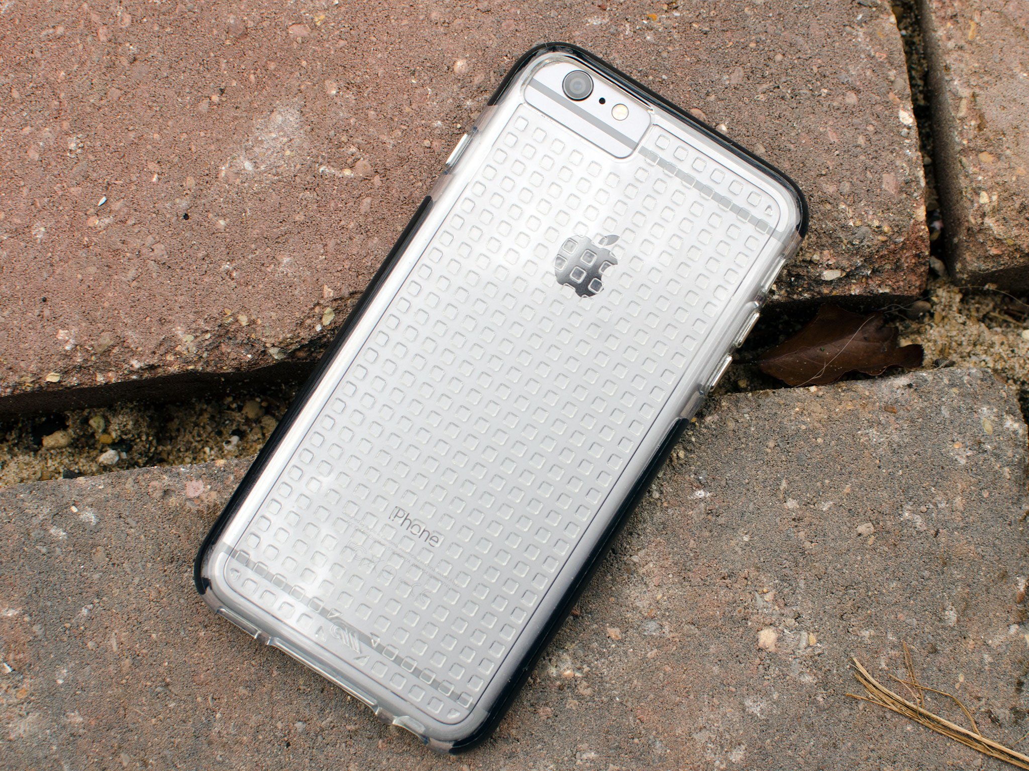 Our favorite clear cases for iPhone 6 Plus