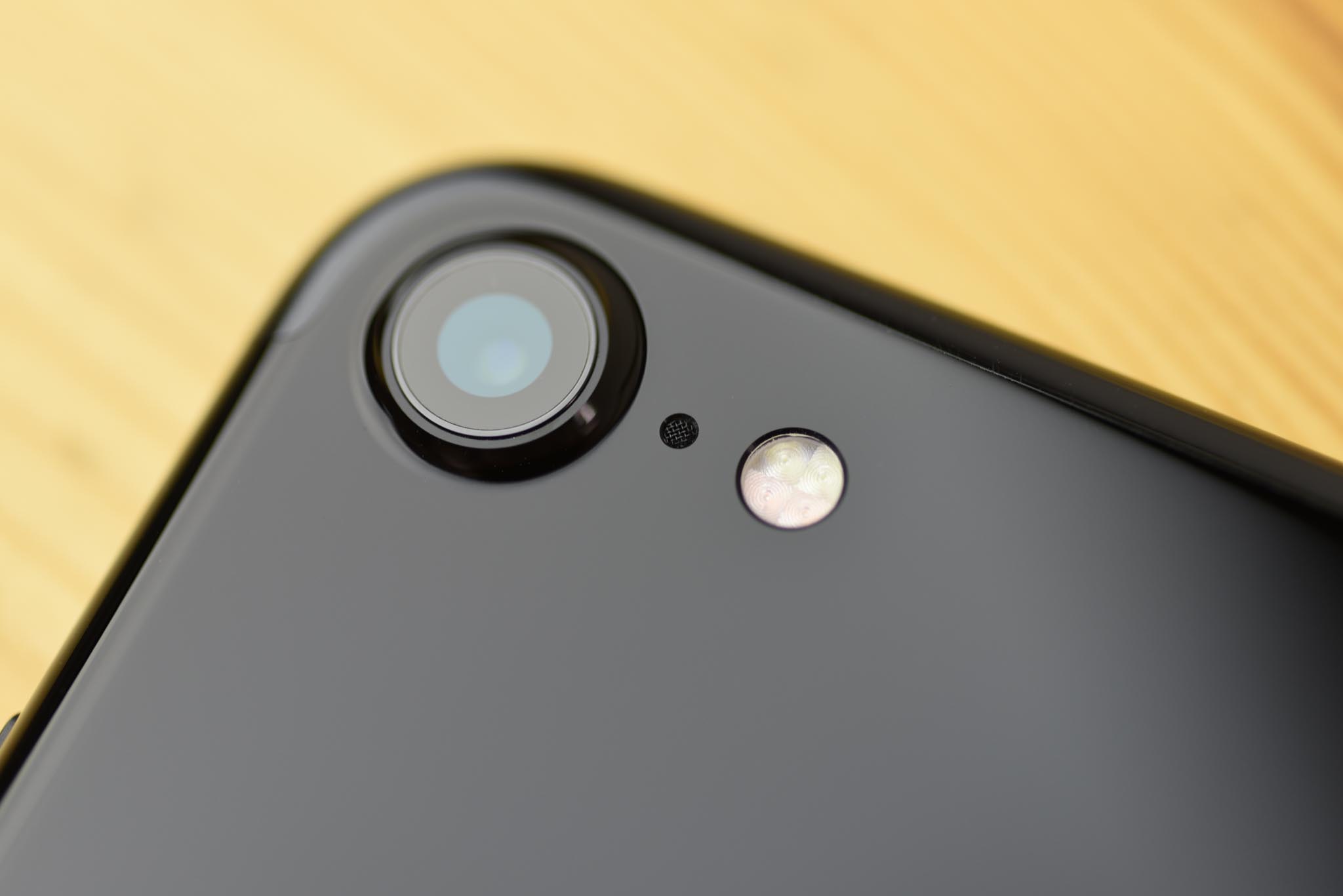 Yes, the iPhone 7 lenses really are made out of sapphire